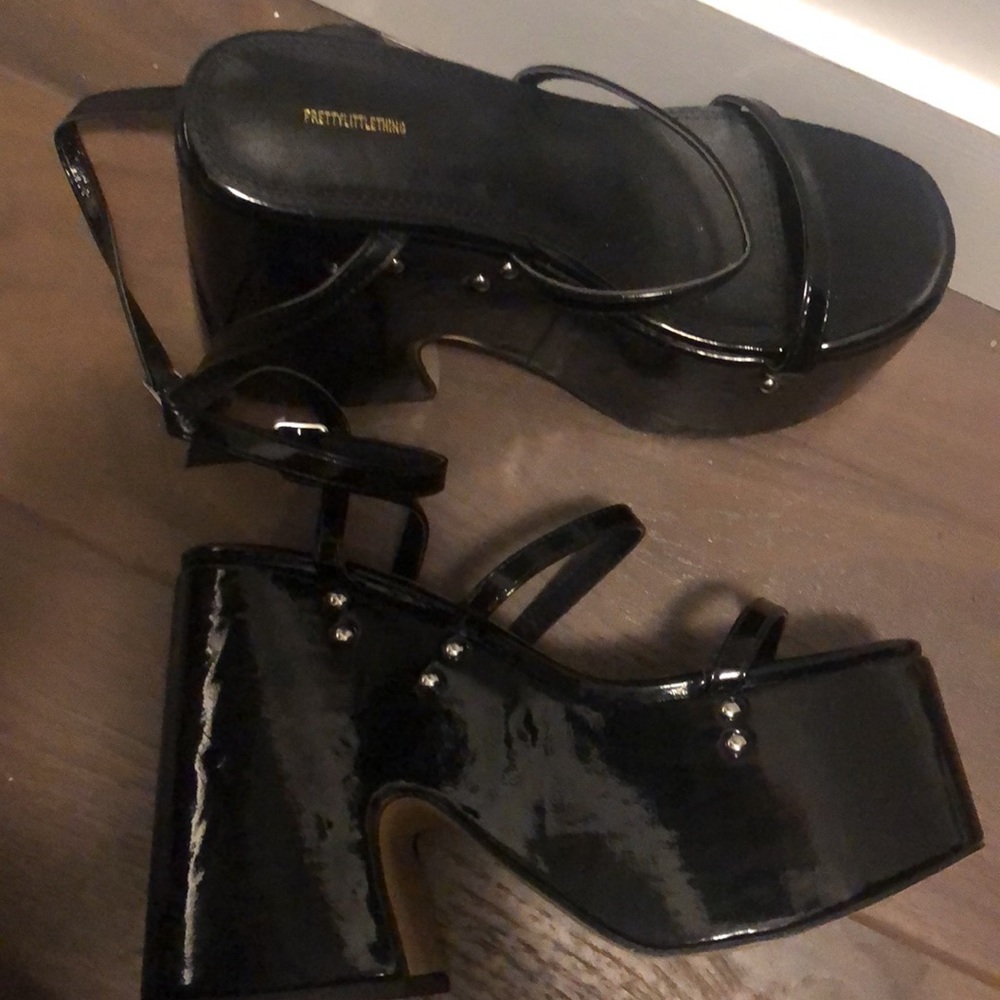 Platforms - Picture 2 of 2